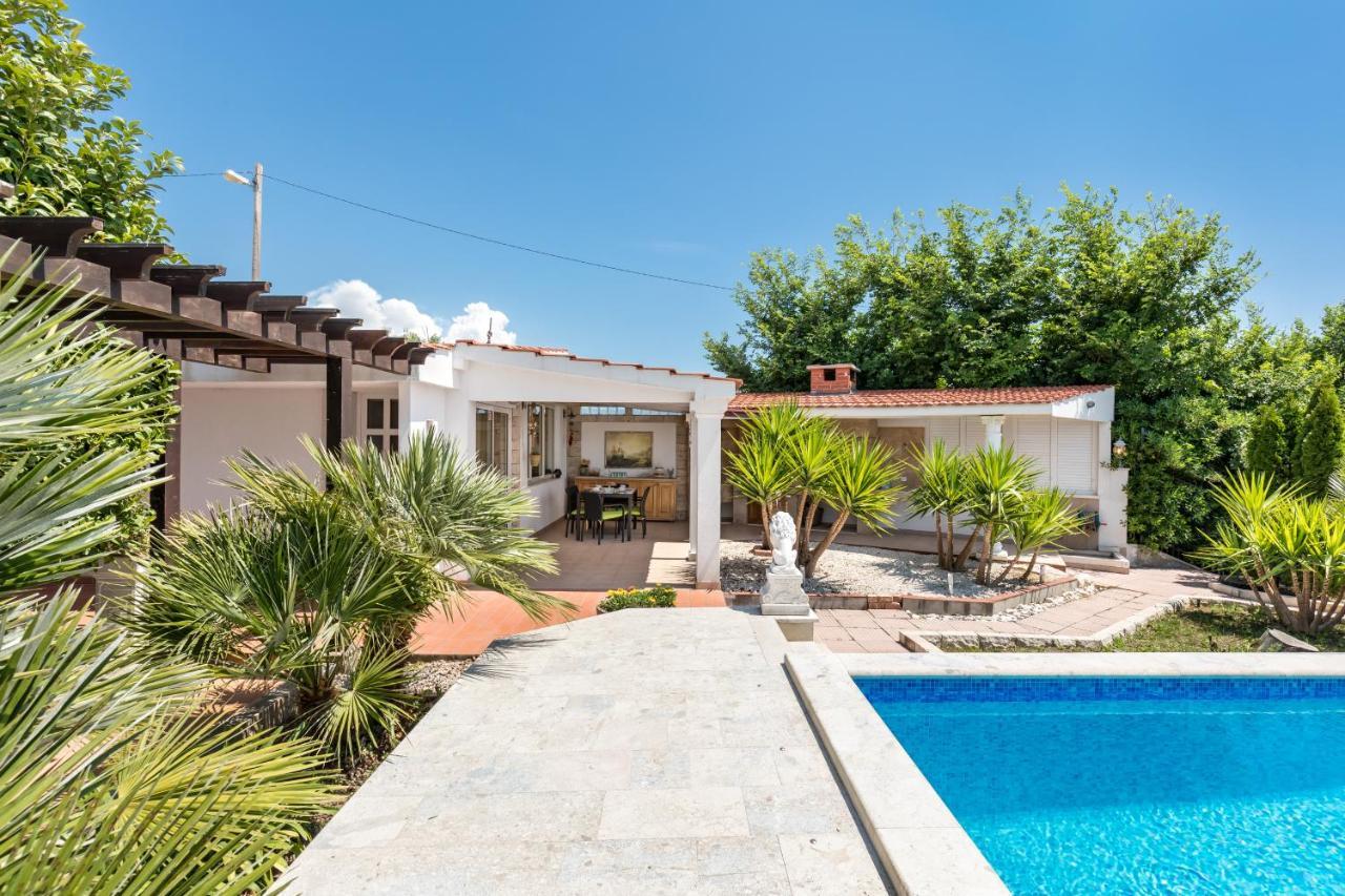 Holiday Home Split Luaran gambar